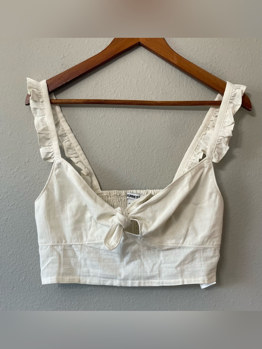Express Women’s Medium White Ruffle Strap Tie Front Crop Top